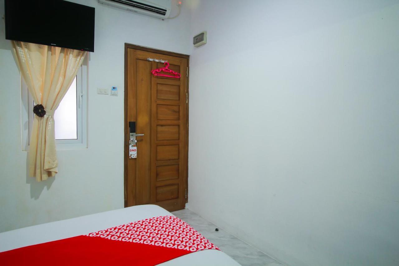 Oyo 1825 Marcopolo Homestay Pekanbaru Εξωτερικό φωτογραφία
