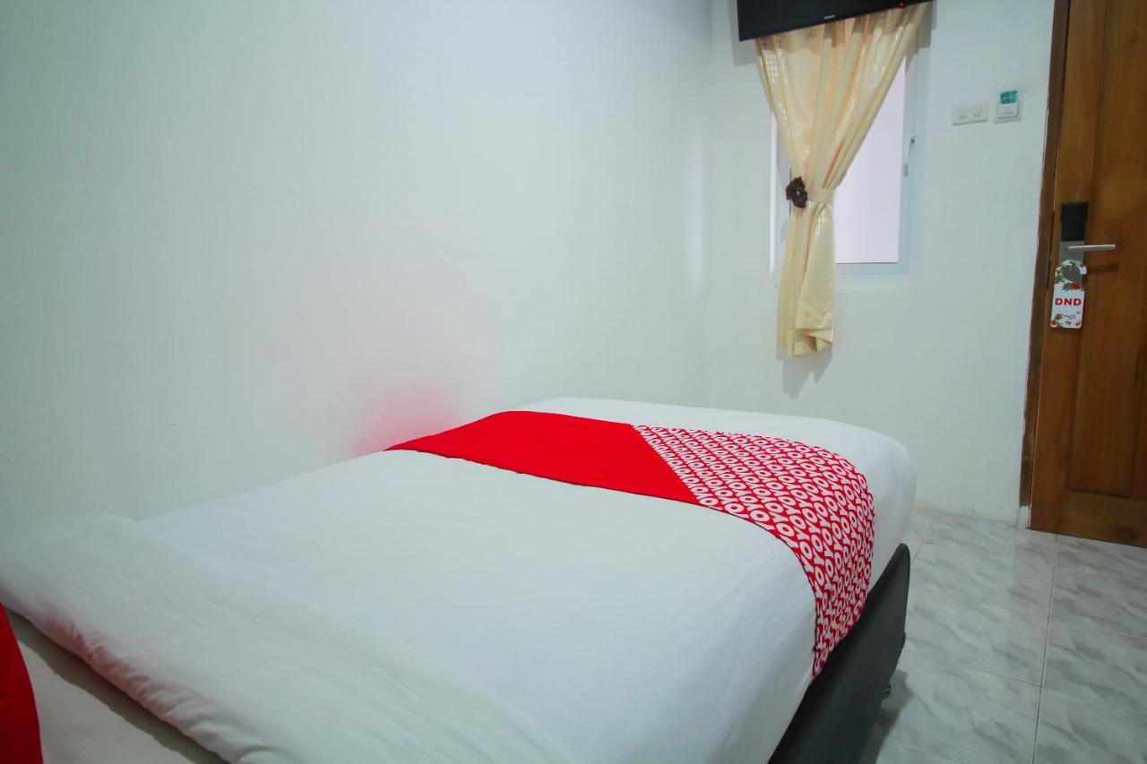 Oyo 1825 Marcopolo Homestay Pekanbaru Εξωτερικό φωτογραφία