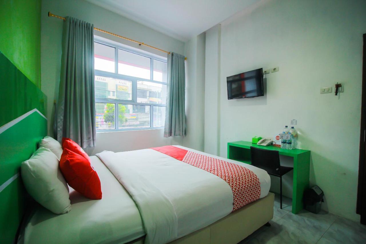 Oyo 1825 Marcopolo Homestay Pekanbaru Εξωτερικό φωτογραφία
